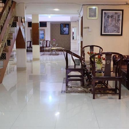 Zen Boutique Syariah Hotel Jakarta Exterior foto